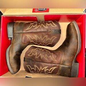 Justin Boots Men's 11.5D distressed square toe